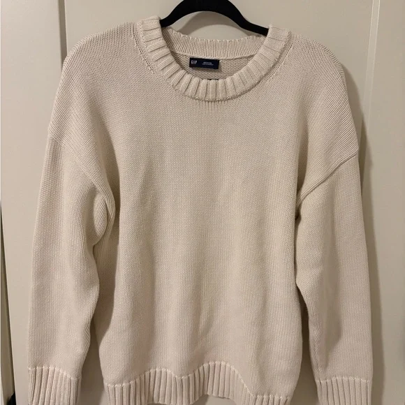 GAP Women’s Cream 100% Cotton Crewneck Sweater - Picture 1 of 2